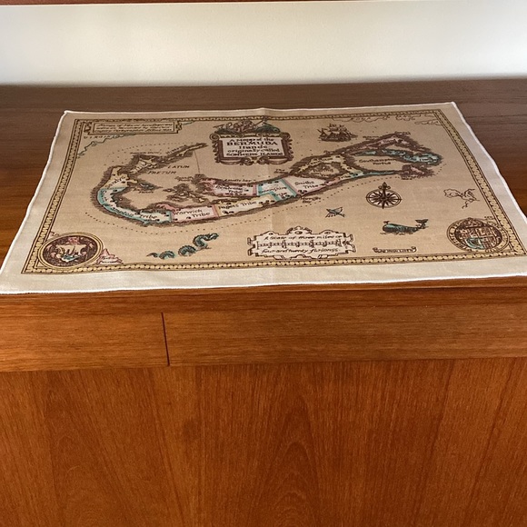 VTG Pure Irish Linen Bermuda Map - Picture 8 of 10